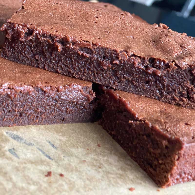 Naked Brownies - L of a Bake